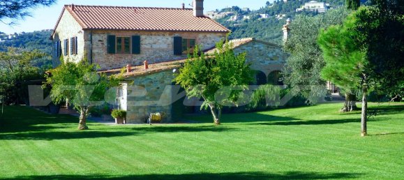 9 bedrooms House in Campiglia Marittima, Italy No. 225696 2