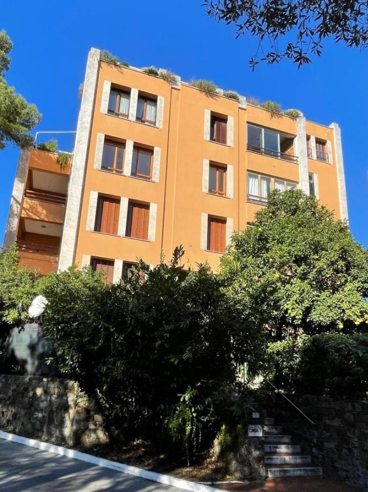 3-salle Appartement à Arenzano, Italy No. 161075