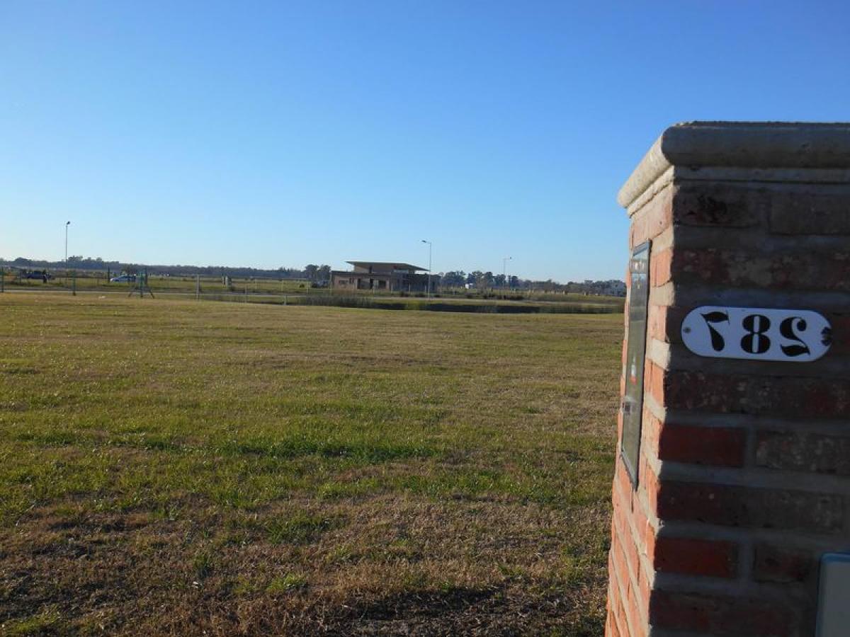 Terreno en Escobar, Argentina No. 120814
