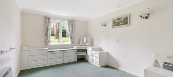 2 Schlafzimmer Haus in Epsom, United Kingdom, Nr. 9760 5