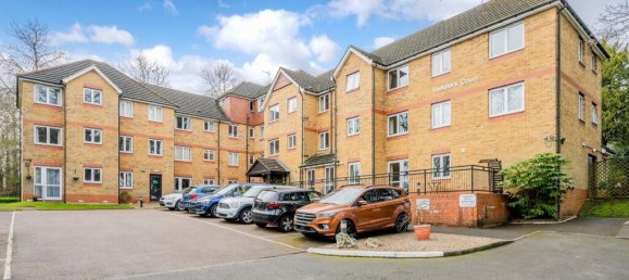 2 Schlafzimmer Haus in Epsom, United Kingdom, Nr. 9760 9