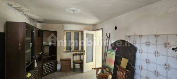 5 Schlafzimmer Haus in Pieve Porto Morone, Italy, Nr. 311111 14
