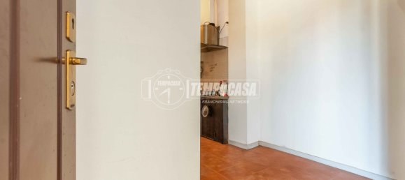 3 rooms Apartment in Milan, Italy No. 274430 16