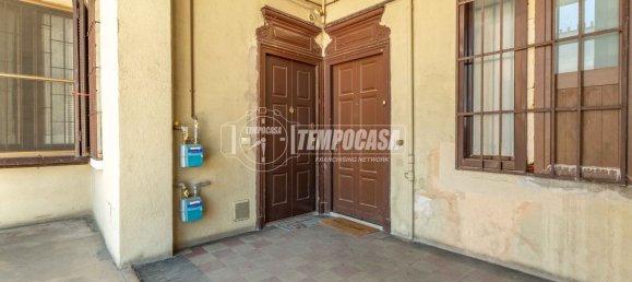 3 rooms Apartment in Milan, Italy No. 274430 3