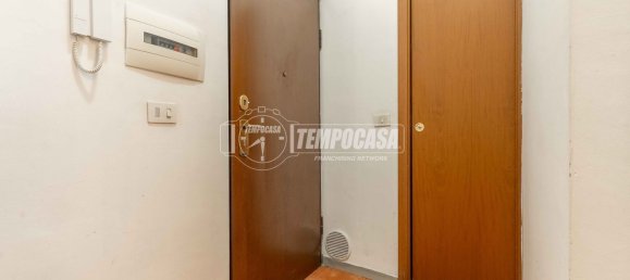 3 rooms Apartment in Milan, Italy No. 274430 10