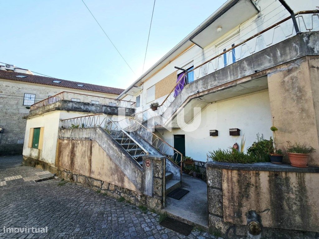 9 chambres Bâtiment à Viseu, Portugal No. 302697