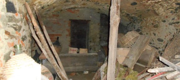 Дом с 6 комнатами в Ормеа, Италия № 116761 21