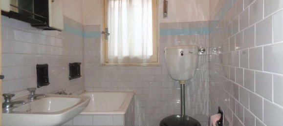 Дом с 6 комнатами в Ормеа, Италия № 116761 8