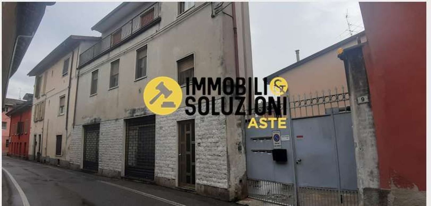 2غرفة شقة في Calvenzano, Italy رقم 6088