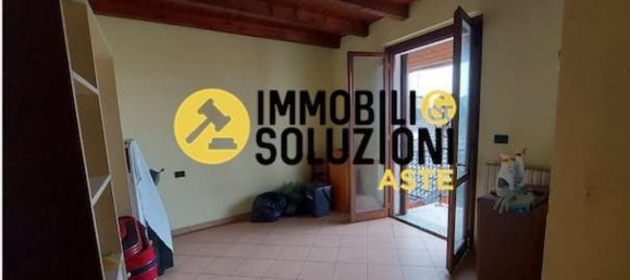 2غرفة شقة في Calvenzano, Italy رقم 6088 6