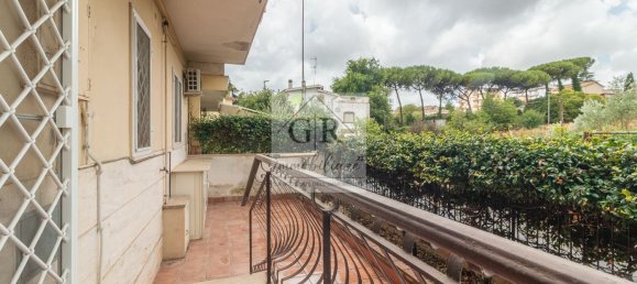 Квартира с 3 комнатами в Рим, Италия № 288368 10