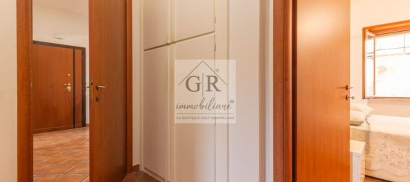 Квартира с 3 комнатами в Рим, Италия № 288368 17