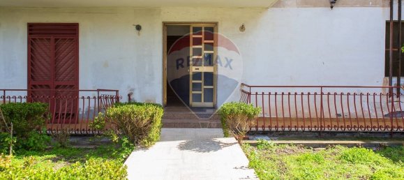 Apartamento de 2 dormitorios en Misterbianco, Italy No. 235250 4