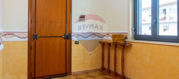 Apartamento de 2 dormitorios en Misterbianco, Italy No. 235250 11