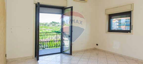 Apartamento de 2 dormitorios en Misterbianco, Italy No. 235250 25