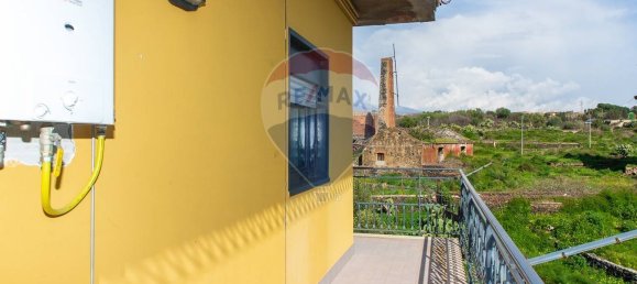 Apartamento de 2 dormitorios en Misterbianco, Italy No. 235250 22