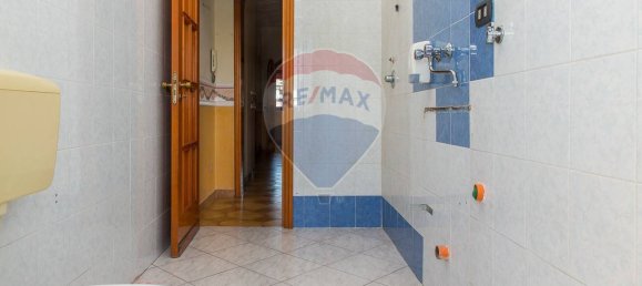 Apartamento de 2 dormitorios en Misterbianco, Italy No. 235250 21