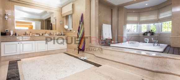 6 bedrooms Villa in Cascais, Portugal No. 182211 18