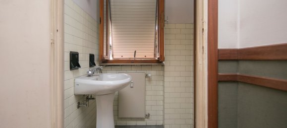 مكتب في Romagnano Sesia, Italy 61متر مربع رقم 210972 13