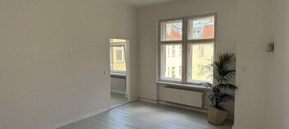 Studio à Charlottenburg, Germany No. 287830 2