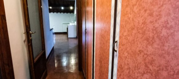 4 bedrooms Apartment in Lucca, Italy No. 340758 8