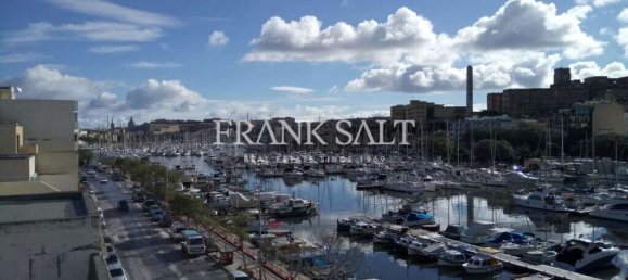 3 chambres Maison de ville à Ta' Xbiex, Malta No. 9092 2