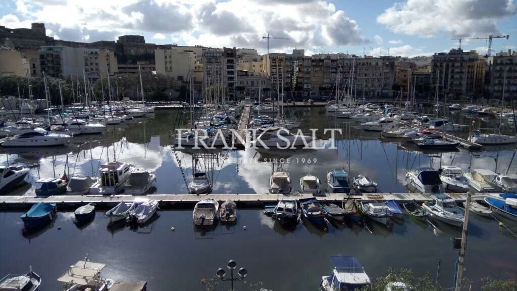 3 chambres Maison de ville à Ta' Xbiex, Malta No. 9092
