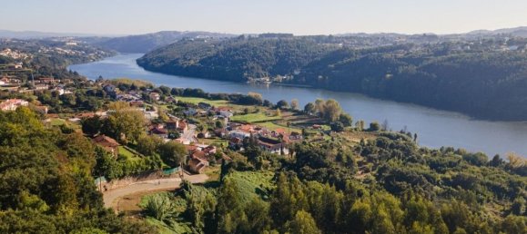 Земельный участок с 11 спальнями в Гондомар, Португалия № 146035 2