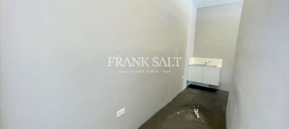  محل تجاري في Gzira, Malta رقم 12351 4