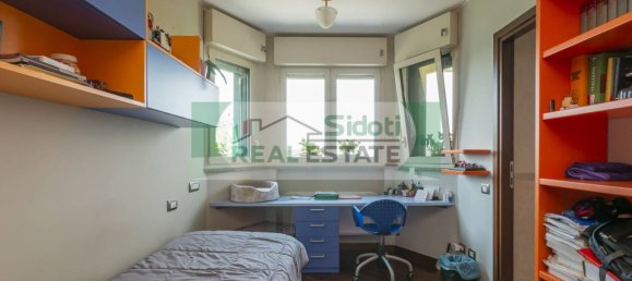 3 bedrooms Penthouse in Segrate, Italy No. 2555 38