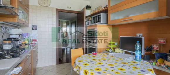 3 bedrooms Penthouse in Segrate, Italy No. 2555 37