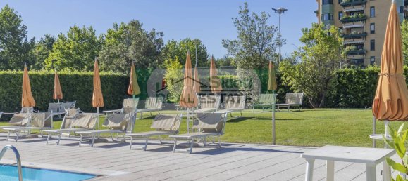 3 bedrooms Penthouse in Segrate, Italy No. 2555 42