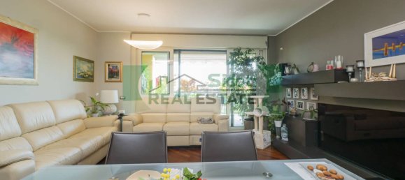 3 bedrooms Penthouse in Segrate, Italy No. 2555 9