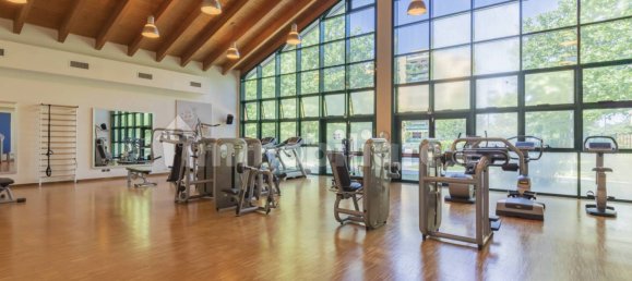 3 bedrooms Penthouse in Segrate, Italy No. 2555 10