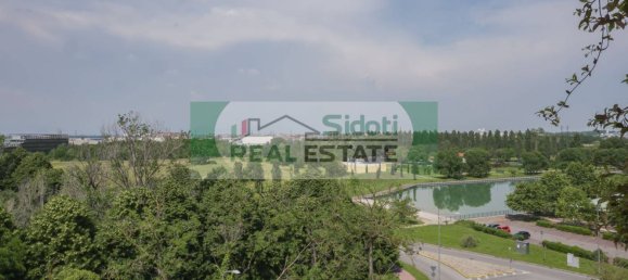 3 bedrooms Penthouse in Segrate, Italy No. 2555 16
