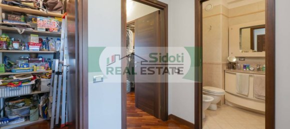 3 bedrooms Penthouse in Segrate, Italy No. 2555 26