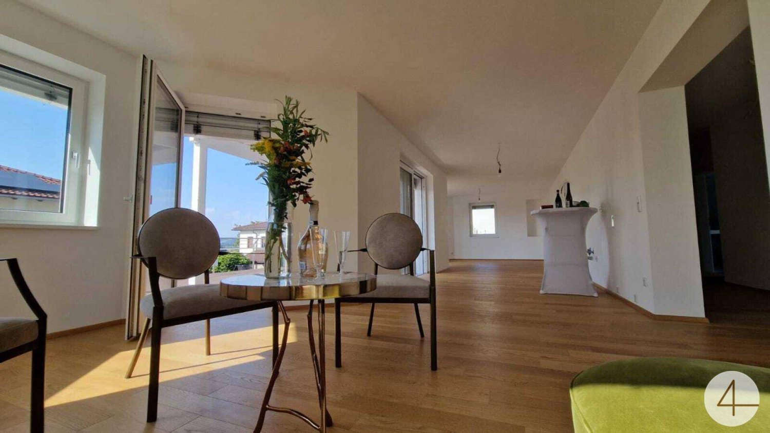 Escritório de 7 divisões em Alkoven, Austria N.º 237360