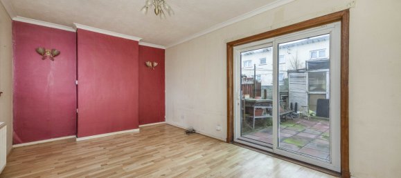  House in Glenrothes, United Kingdom No. 2541 2