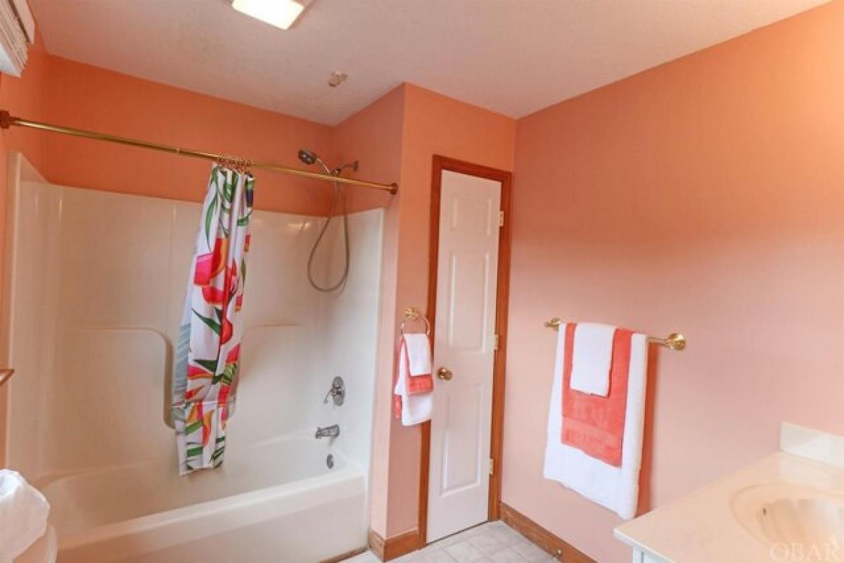 Дом с 4 спальнями в Килл Девил Хиллз, США № 378366