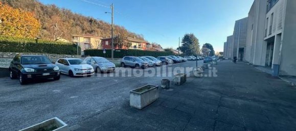 4 rooms Commercial property in Montorfano, Italy No. 338975 8