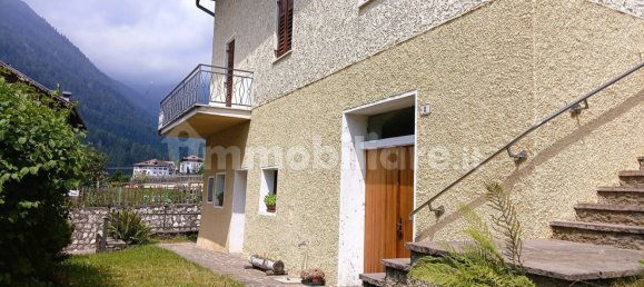 3 bedrooms Villa in Rumo, Italy No. 127834 9