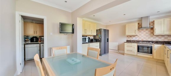 3 Schlafzimmer Haus in Harrow, United Kingdom, Nr. 12170 6