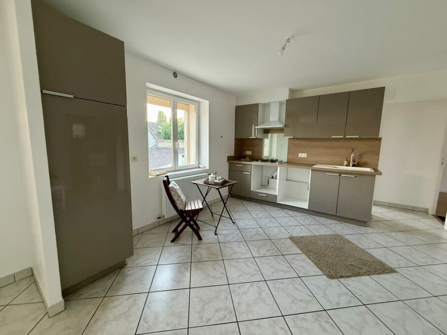 3 bedrooms Apartment in Saint-Fargeau-Ponthierry, France No. 317985