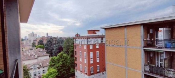 Apartamento de 2 dormitorios en Monza, Italy No. 162381 16