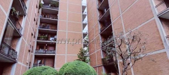 Apartamento de 2 dormitorios en Monza, Italy No. 162381 2