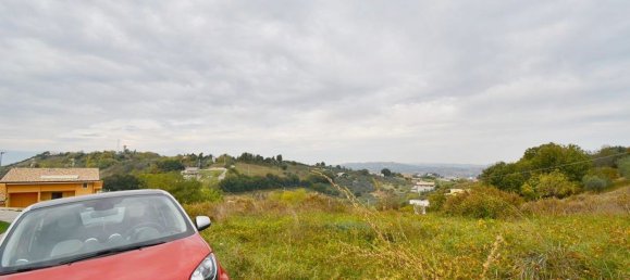 4940m² Land in Montesilvano, Italy No. 136437 8