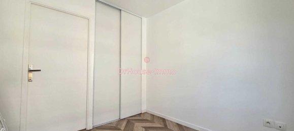 3 Schlafzimmer Wohnung in Corbeil-Essonnes, France, Nr. 325556 6