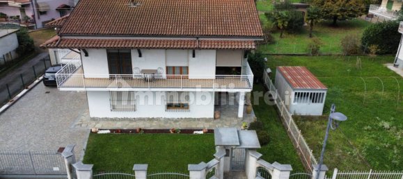 4 bedrooms House in Clavesana, Italy No. 91067 3