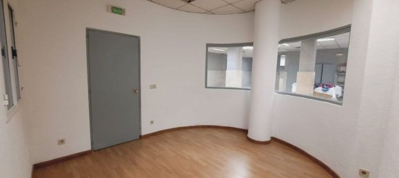 Gewerbliche Immobilie in Leon, Spain 320m², Nr. 90782 13