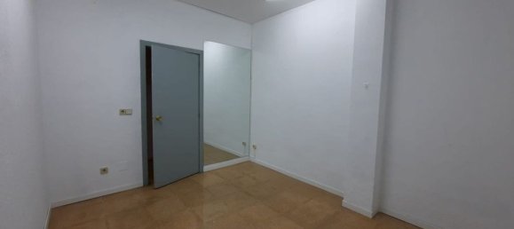 Gewerbliche Immobilie in Leon, Spain 320m², Nr. 90782 14